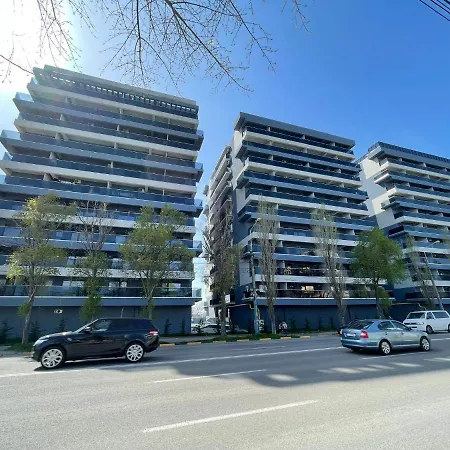 Mirage Sea Breeze Apartment *
