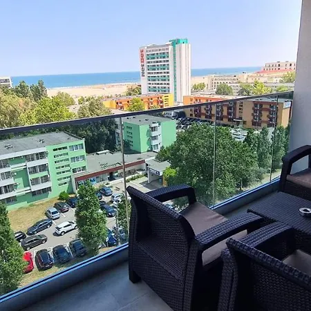 Apartment Mirage Sea Breeze Mamaia