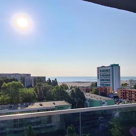 Mirage Sea Breeze Apartment Mamaia